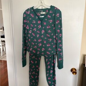Call Sonoma sleepwear
